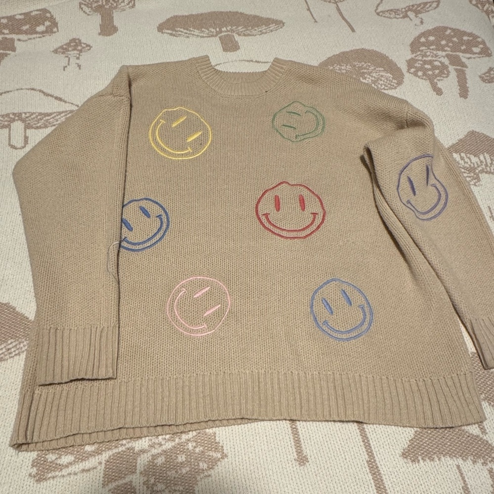 🙂🙂 EARTHBOUND Tan Sweater with Multicolor Smiley Faces